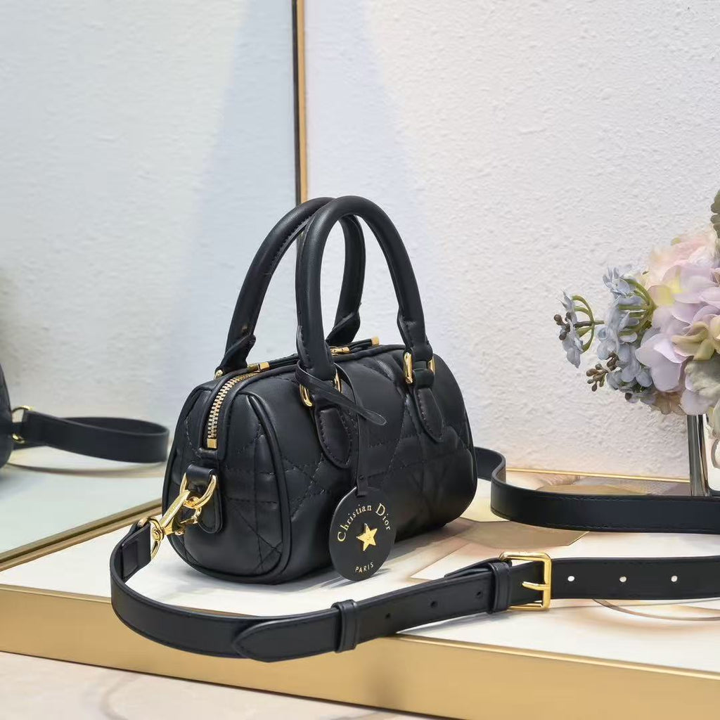 Groove 20 handbag