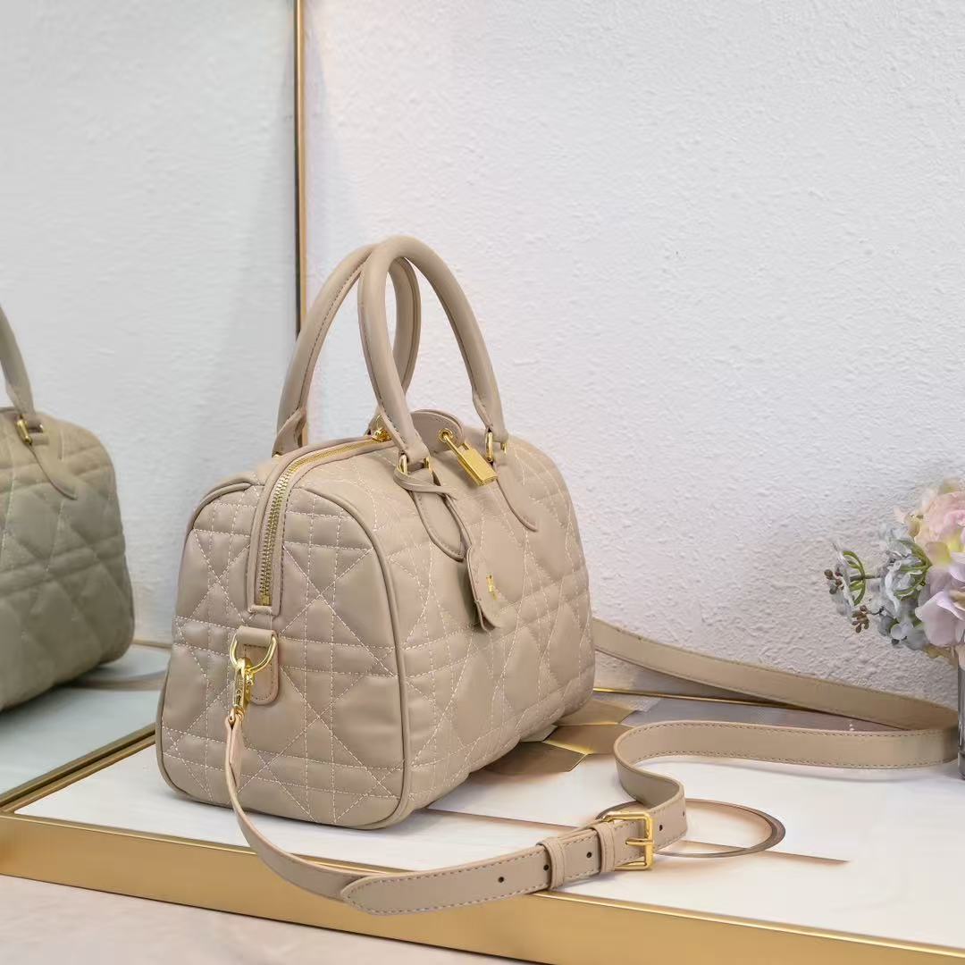 Groove 25 handbag