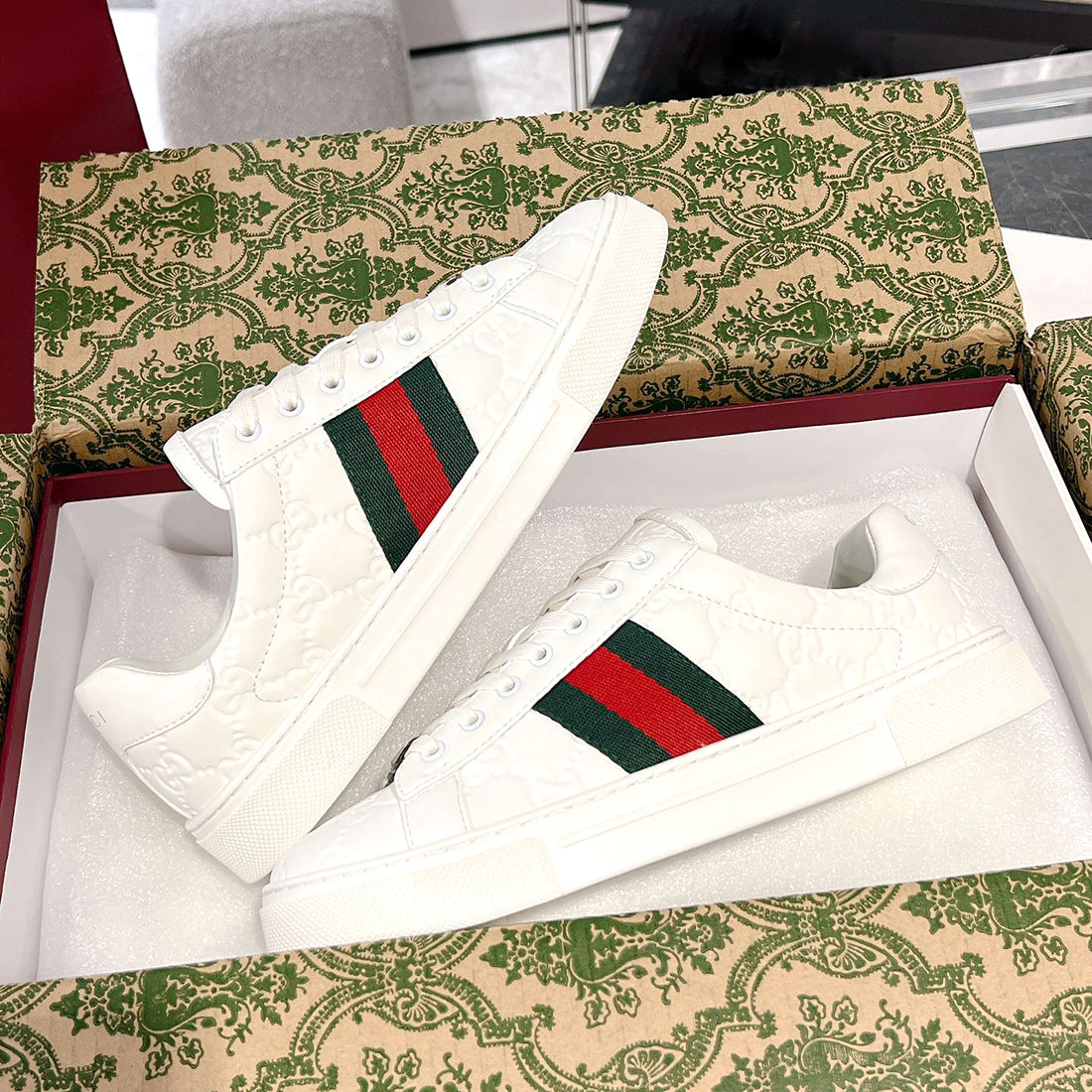 Men's Ace Series White Leather GG Embossed Sneakers (with Woven Straps)| 757892 AACAG 9055