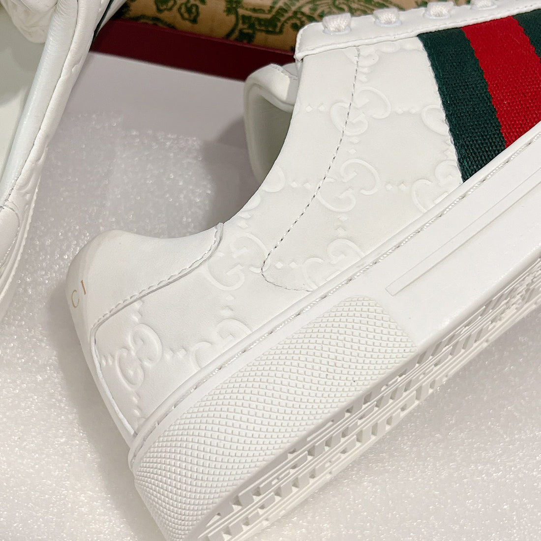 Men's Ace Series White Leather GG Embossed Sneakers (with Woven Straps)| 757892 AACAG 9055