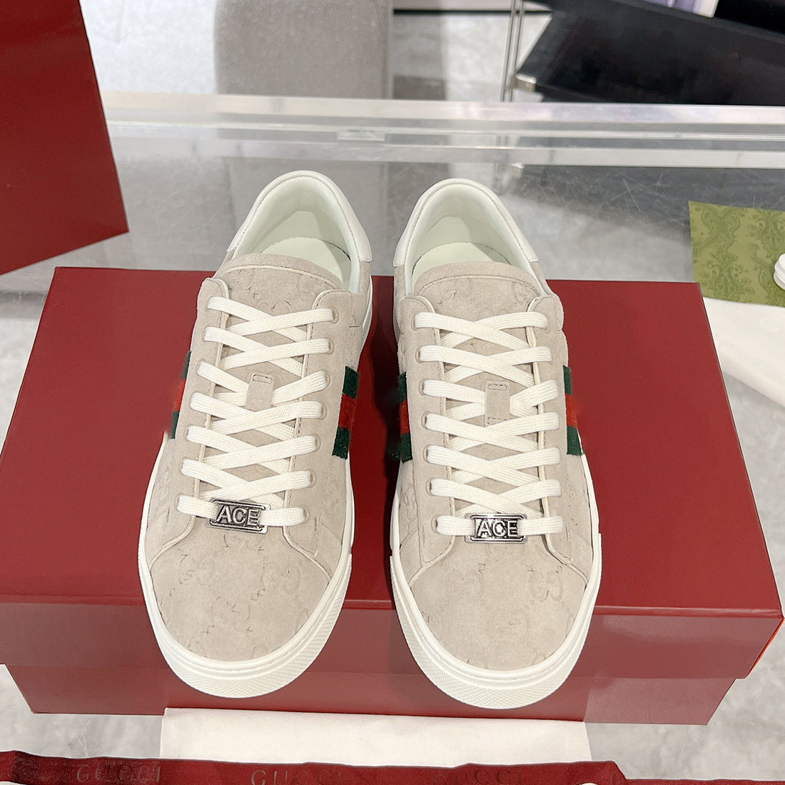 Women's Ace Series Oatmeal GG Suede Sneakers 798654 AADV9 9566