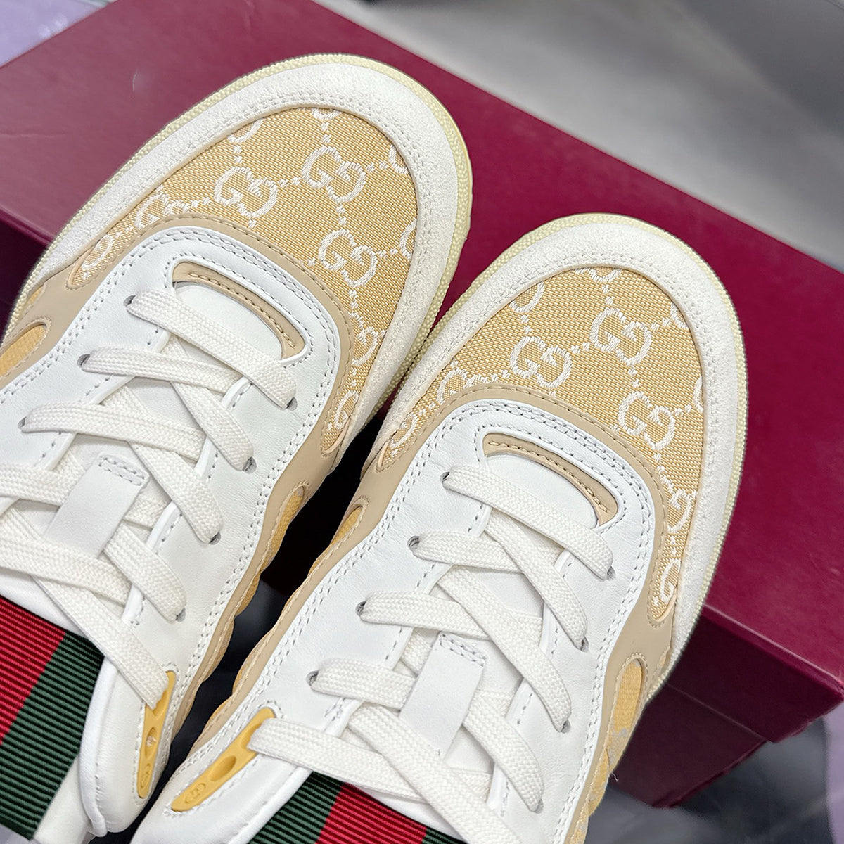 Re-Web Series Men's Canvas Sneakers Ivory/Light Beige GG Canvas |824221 AADJA 9572
