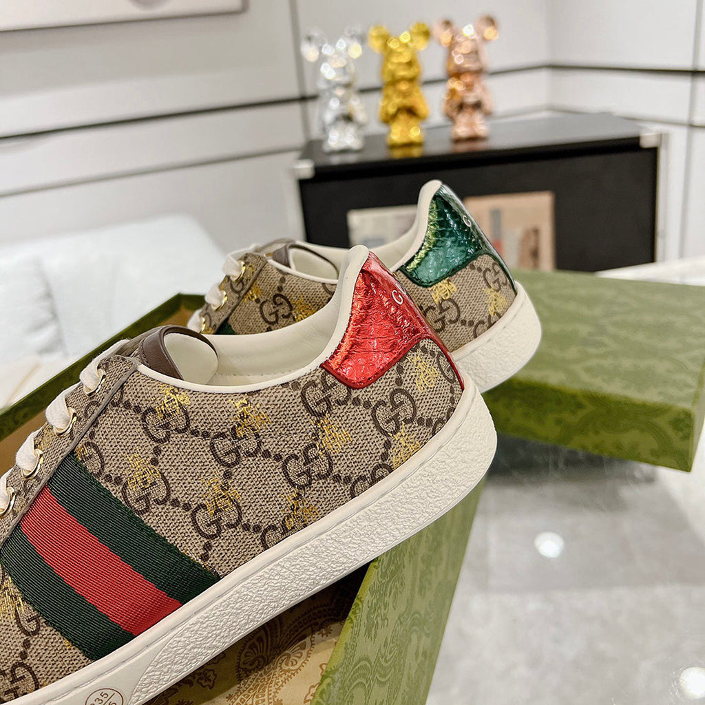 Men's Ace Series Ebony GG Supreme Bee Print Sneakers |548950 9N050 8465