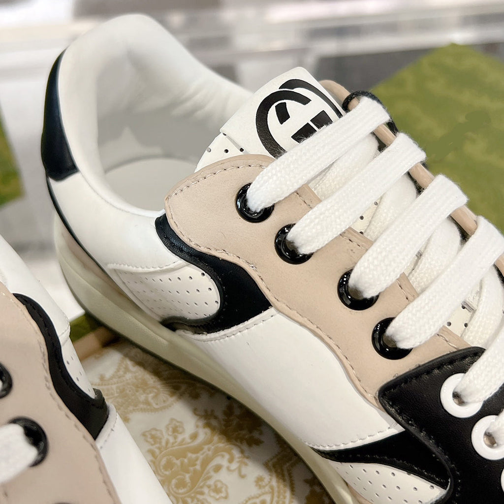 MAC80 Series Men's Interlocking Double G Sneakers (Off-White and Black Leather) |756811 AAB79 1051