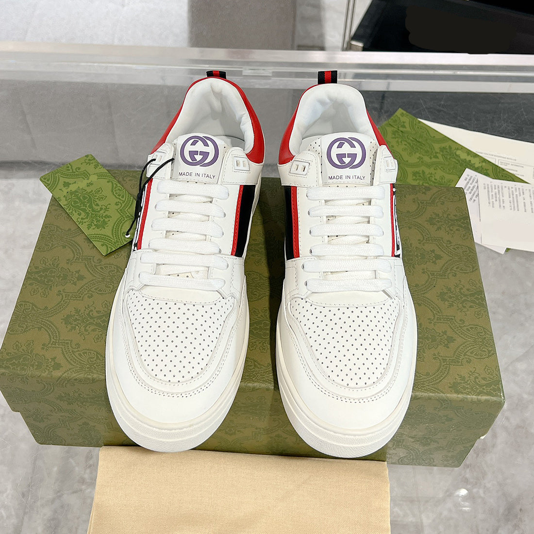 Men's Basket Series White/Red Leather Sneakers| 697882 2SHJ0 9090