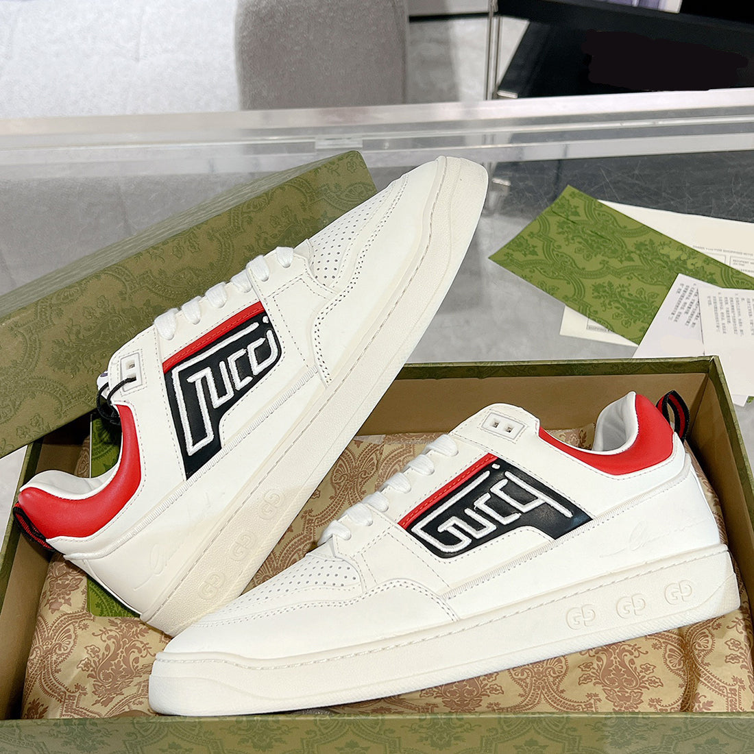 Men's Basket Series White/Red Leather Sneakers| 697882 2SHJ0 9090