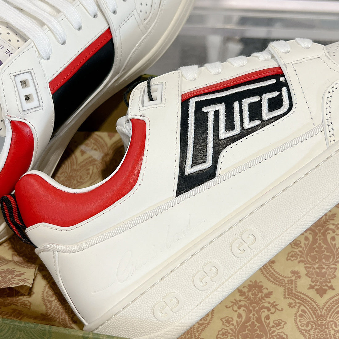 Women's Basket Series White/Red Leather Sneakers| 697882 2SHJ0 9090