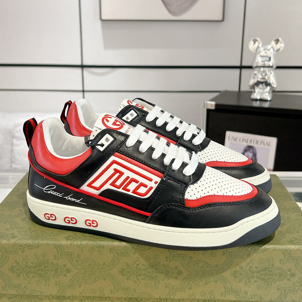 MAC80 Series Men's Embroidered Leather Sneakers (Black/Red/White Color Block) |756811 AAB79 1051