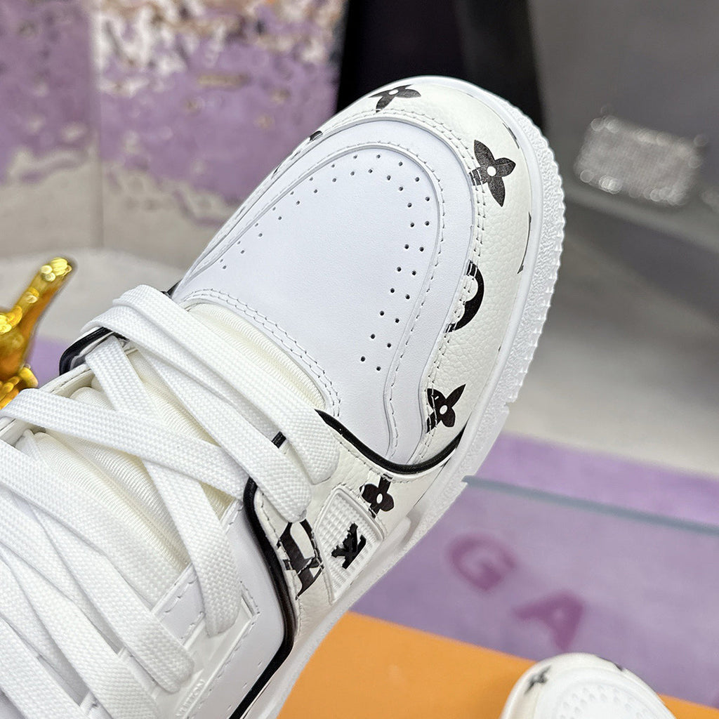 Men's Trainer Sneakers in White Calf Leather with Black Mini Monogram Pattern |1AHTOP