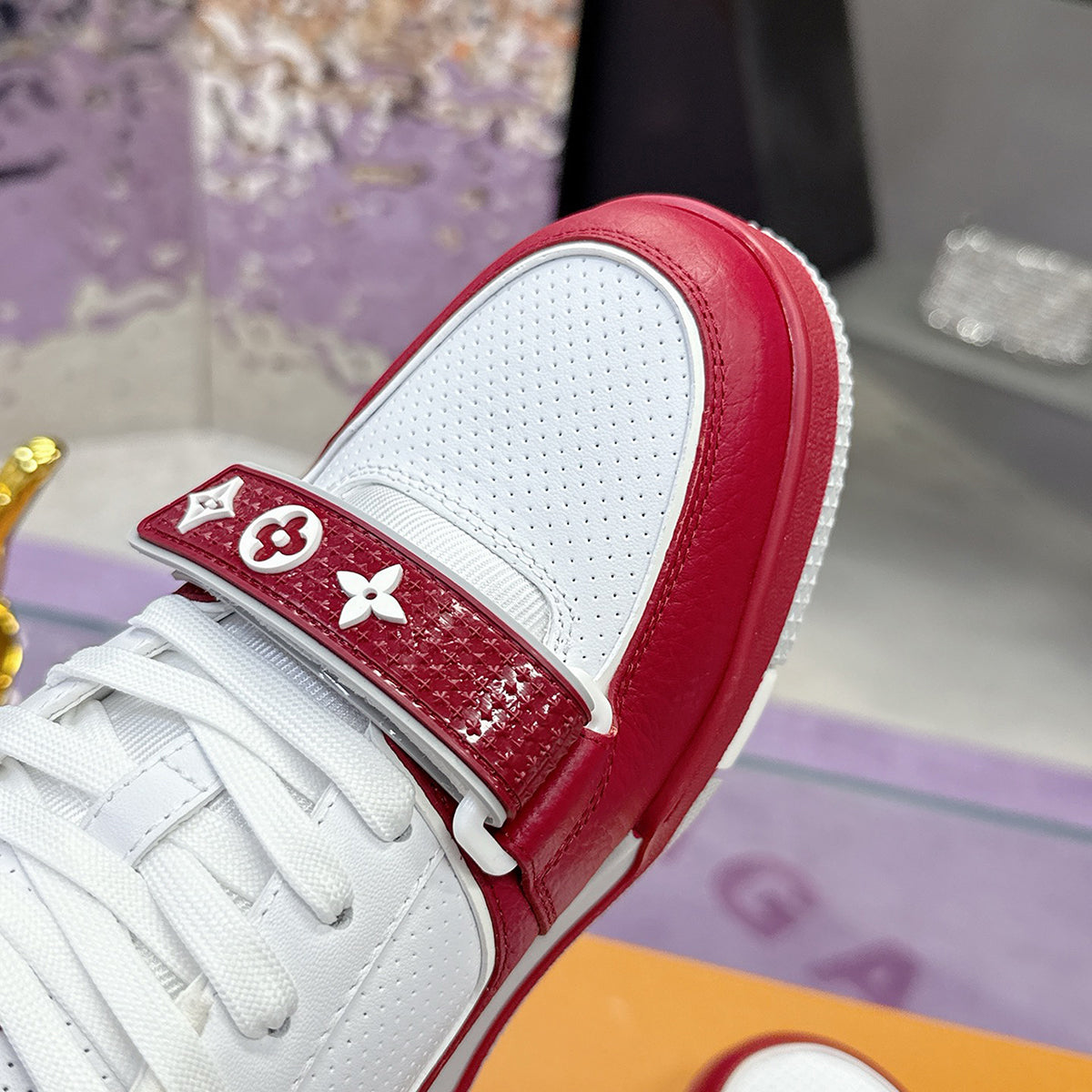 Men's Trainer Sneakers in Red and White Grained Calfskin and Patent Leather |1AHTC4