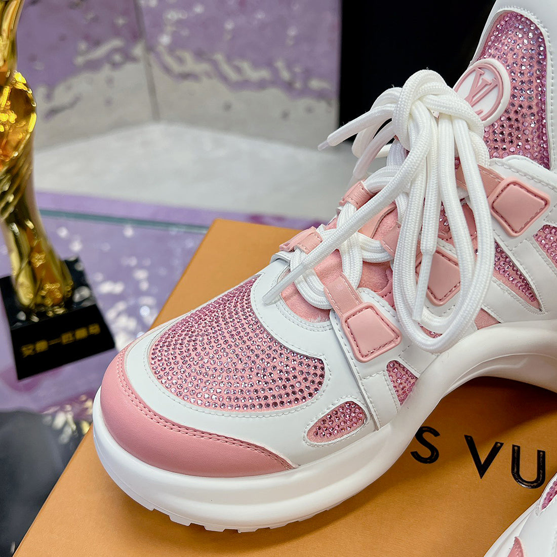 Women's Archlight Sneakers White/Pink Calfskin, Technical Fabric and Nylon Blend| 1A9RUT