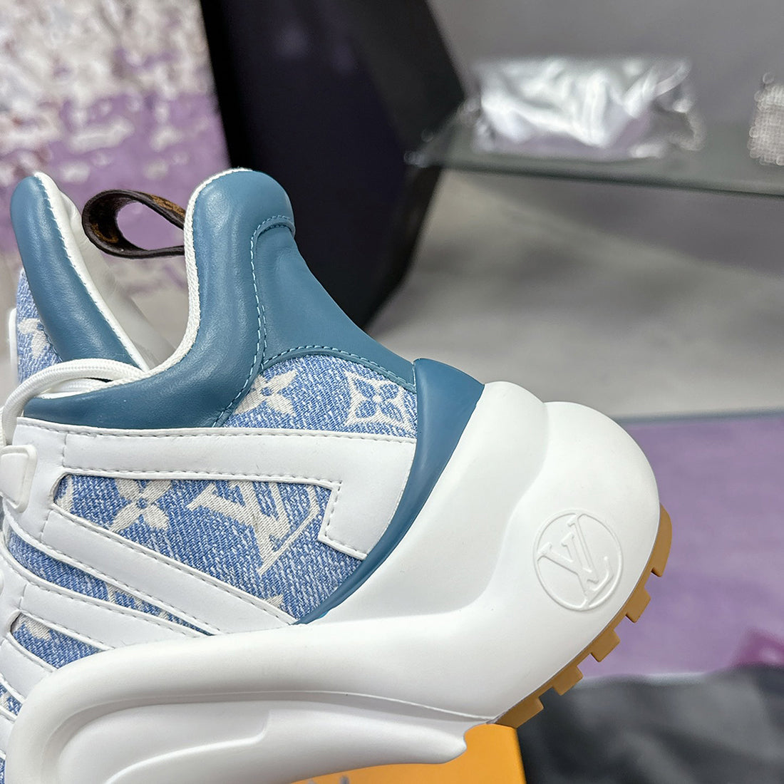 Women's Archlight Sneakers in Blue and White Denim Canvas |1AB30Q