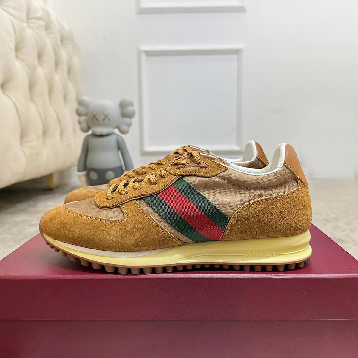 Women's Re-Motion Sneakers (Camel GG Canvas and Suede) |840291 AAEW3 9548