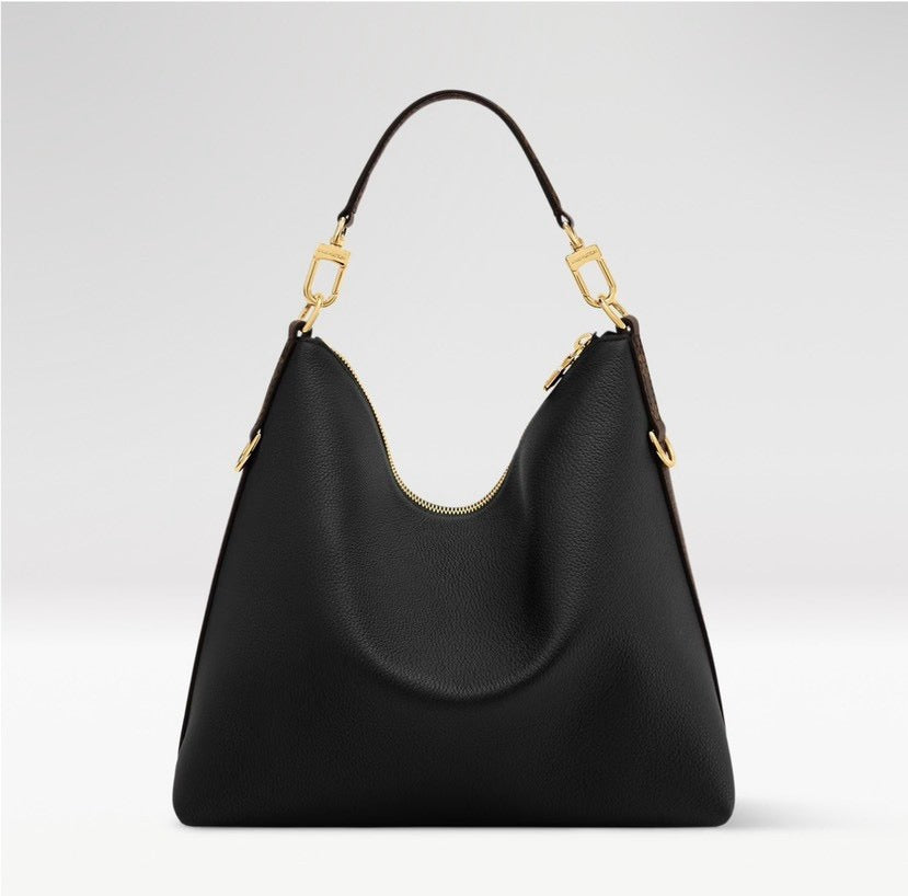 2026 Multipass Handbag in Black Smooth Calfskin M29195