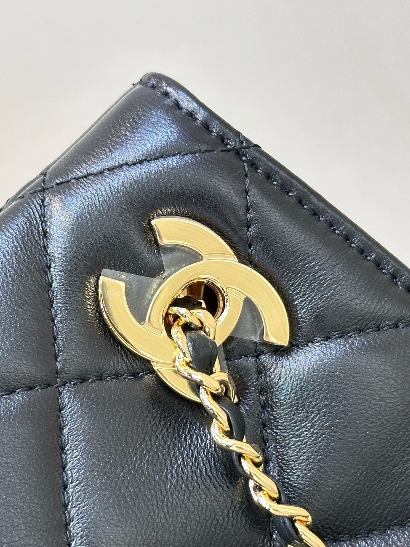 2026 Spring/Summer Collection Classic Small Tote Bag in Black Diamond-Quilted Lambskin AS6248 B24030 94305
