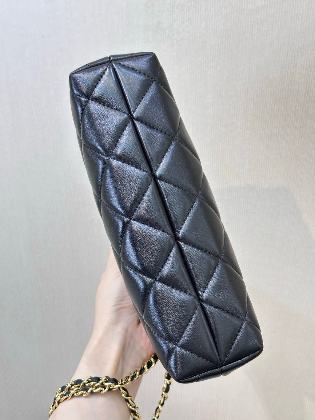 2026 Spring/Summer Collection Classic Small Tote Bag in Black Diamond-Quilted Lambskin AS6248 B24030 94305