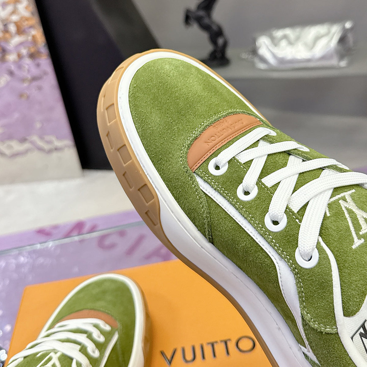 Men's Tilted Sneakers Green Spray-Painted Effect Satin Leather |1AJTH1
