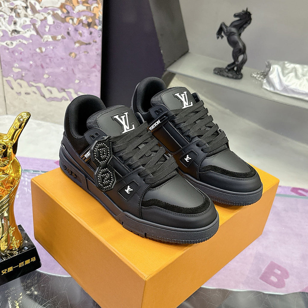Men's Trainer Sneakers in Black Grained Calfskin with Monogram Embossing |1AAREW