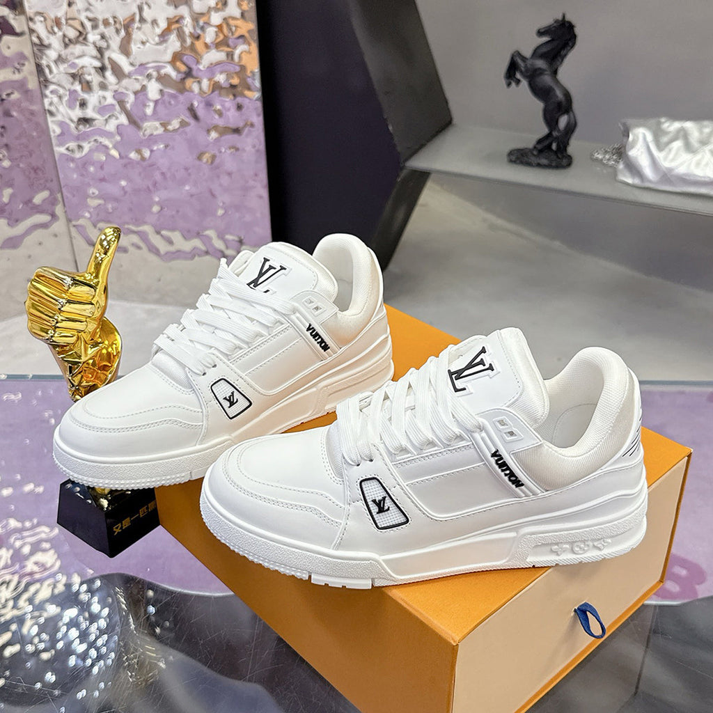 Men's Trainer Sneakers in White Smooth Cowhide and Grained Calfskin |1A9JGB