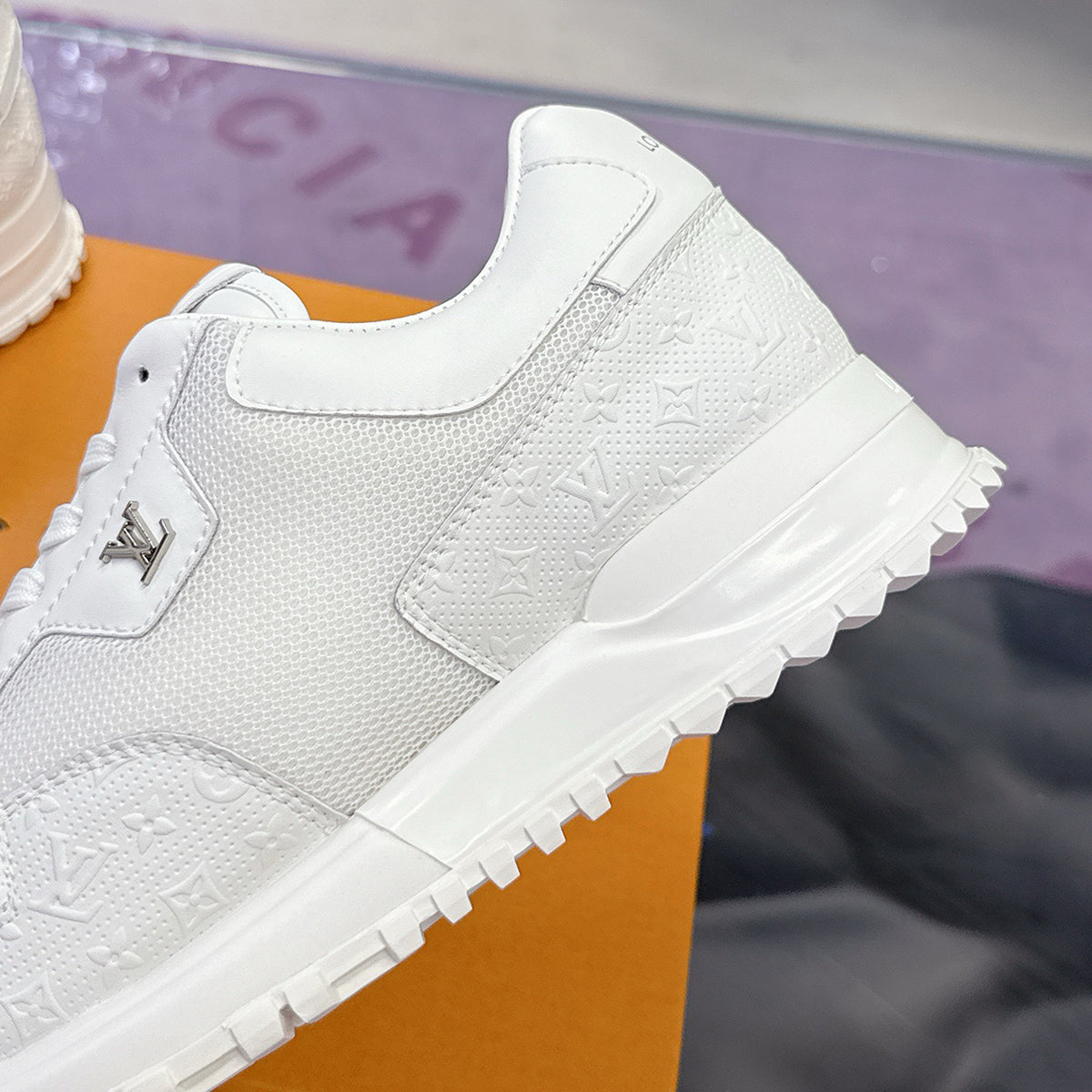Men's Run Away Sneakers in White Full-Grain Embossed Leather and Mesh |1AHSQN