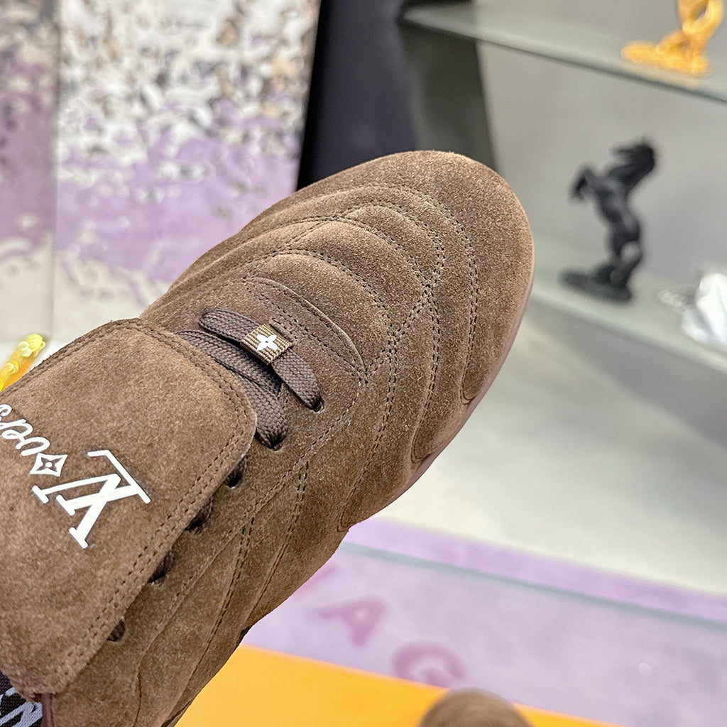 Men's Footprint Soccer Sneakers in Brown with Faded Effect Suede Calf Leather |1AHTXT