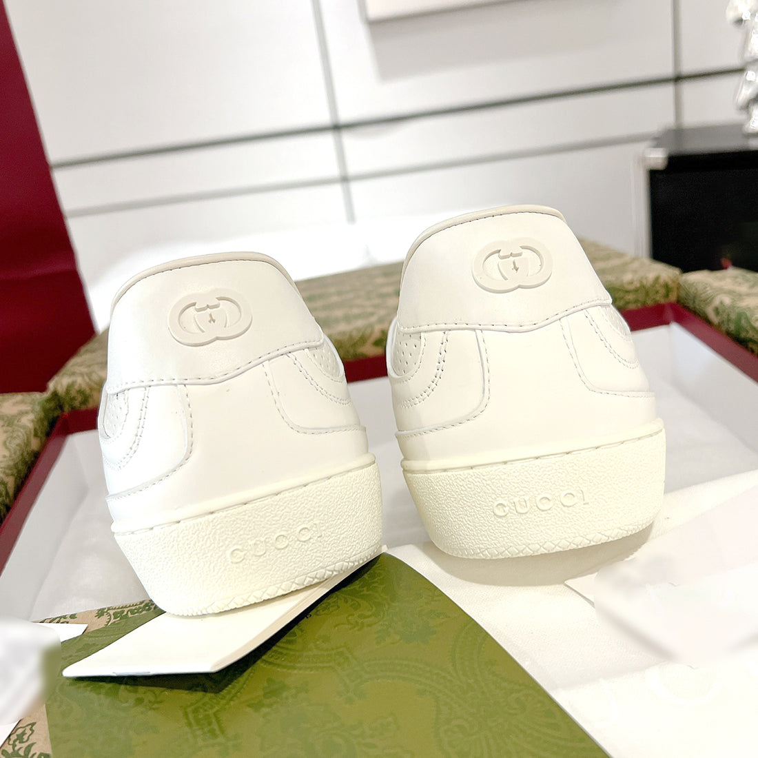 Women's G75 Series Sneakers in Off-White Leather 795430 AAEFI 9110
