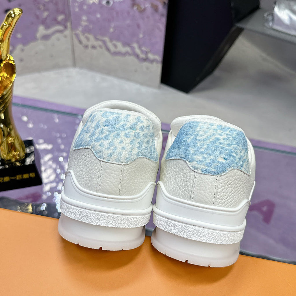 Men's Trainer Sneakers in White and Blue Grained Calfskin with Patchwork Design |1A8AI1