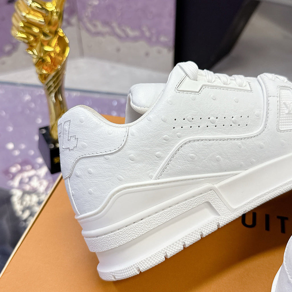Women's Trainer Sneakers in White Grained Calfskin |1A8WAX