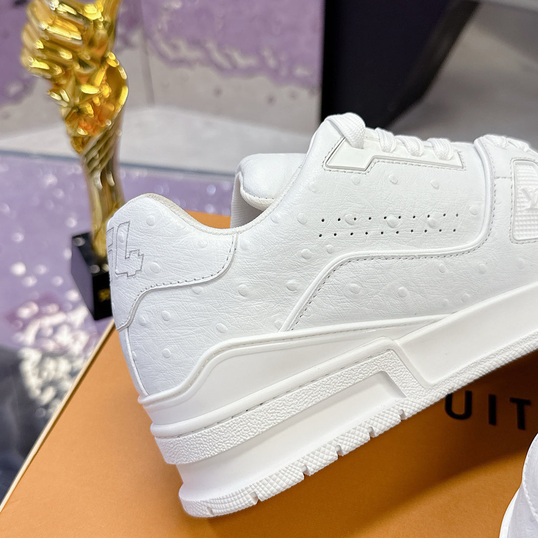 Men's Trainer Sneakers in White Grained Calfskin |1A8WAX